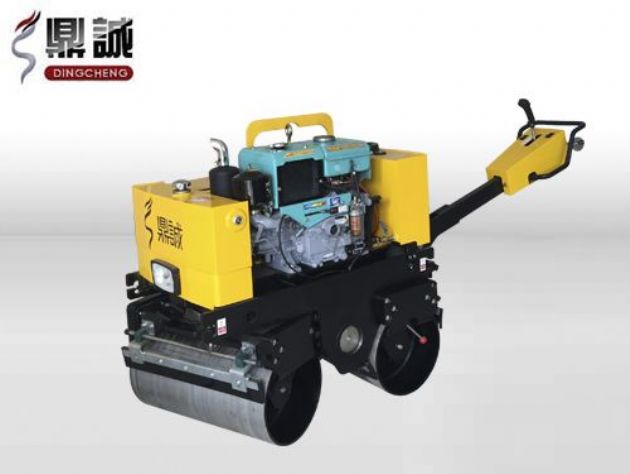 點(diǎn)擊查看詳細(xì)信息<br>標(biāo)題：DC-840-I全液壓手扶雙鋼輪壓路機(jī) 閱讀次數(shù)：14575